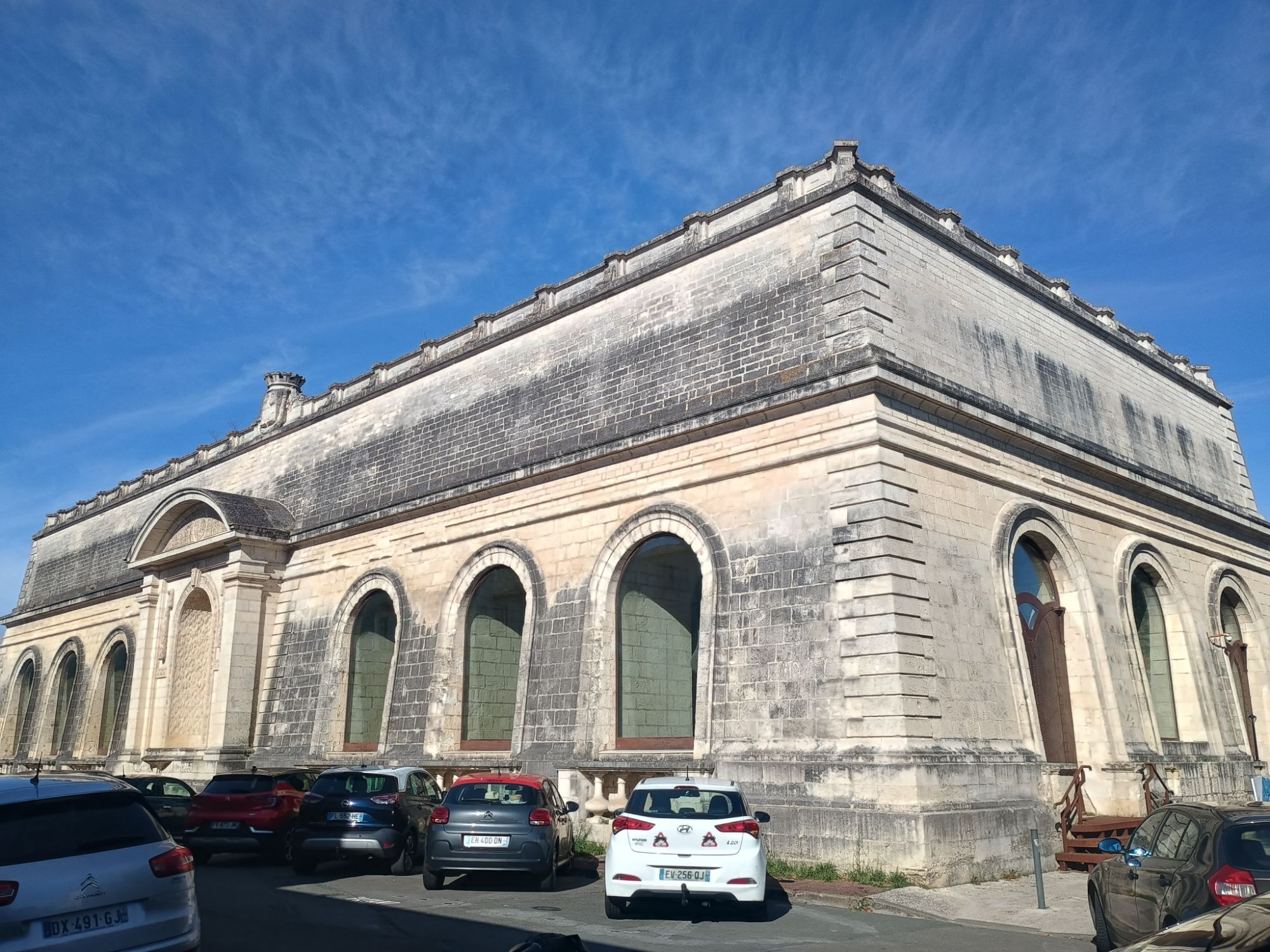 J08 : Hôtel à la Gare par le chemin le plus long