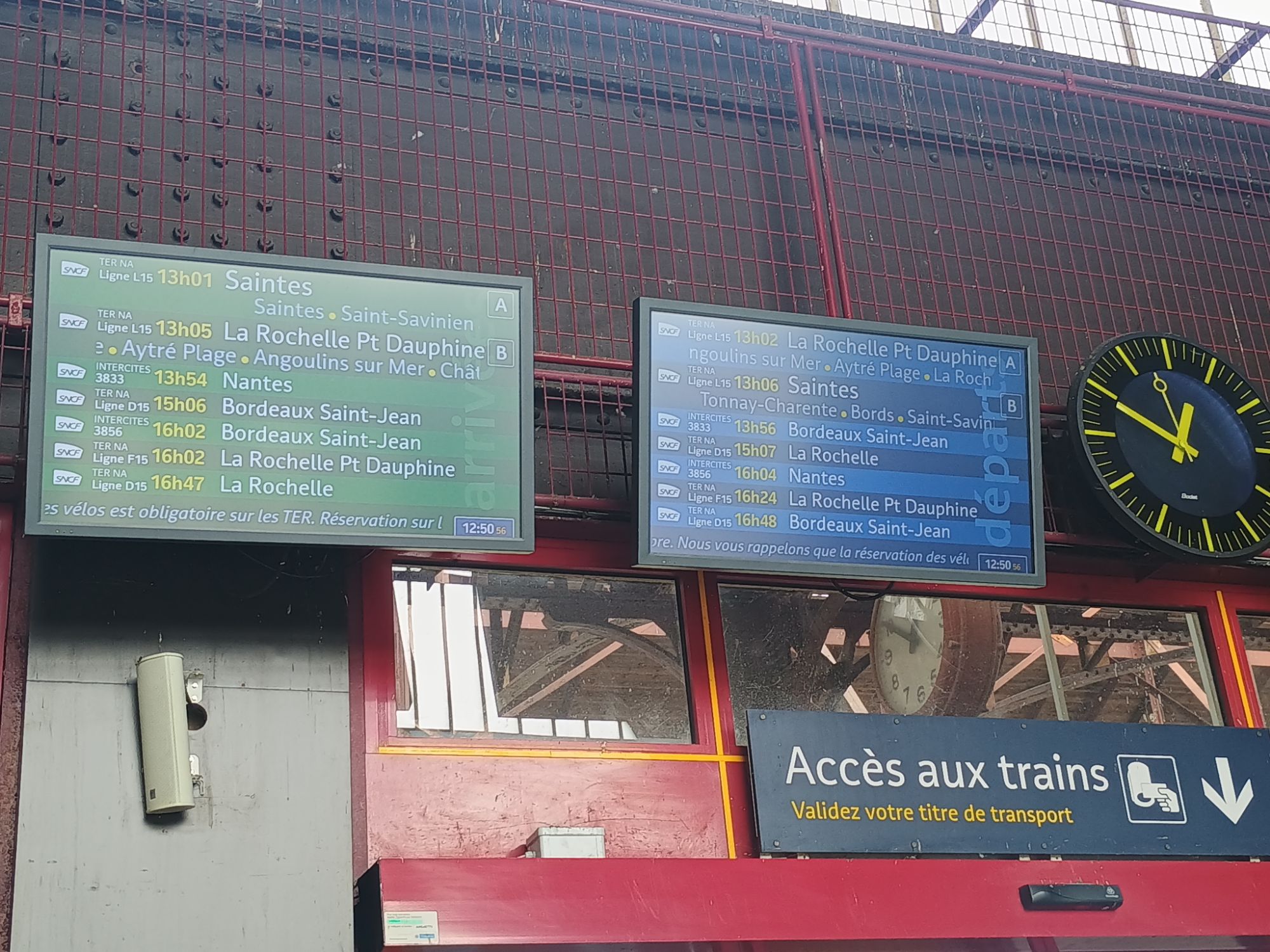 J08 : Pause midi à la Gare de Rochefort